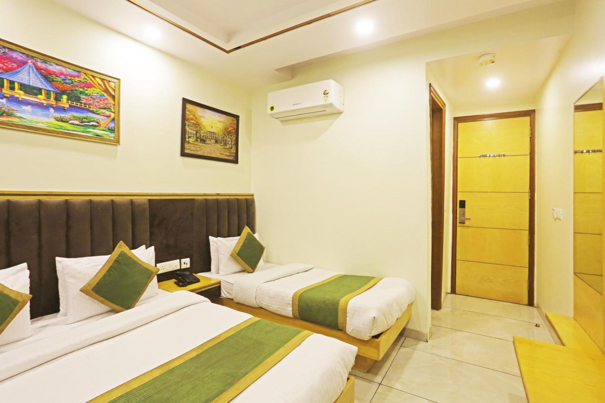 Hotel Aman Imperial Just A Minute Away From New Delhi Railway Station And Connaught Place Exterior foto
